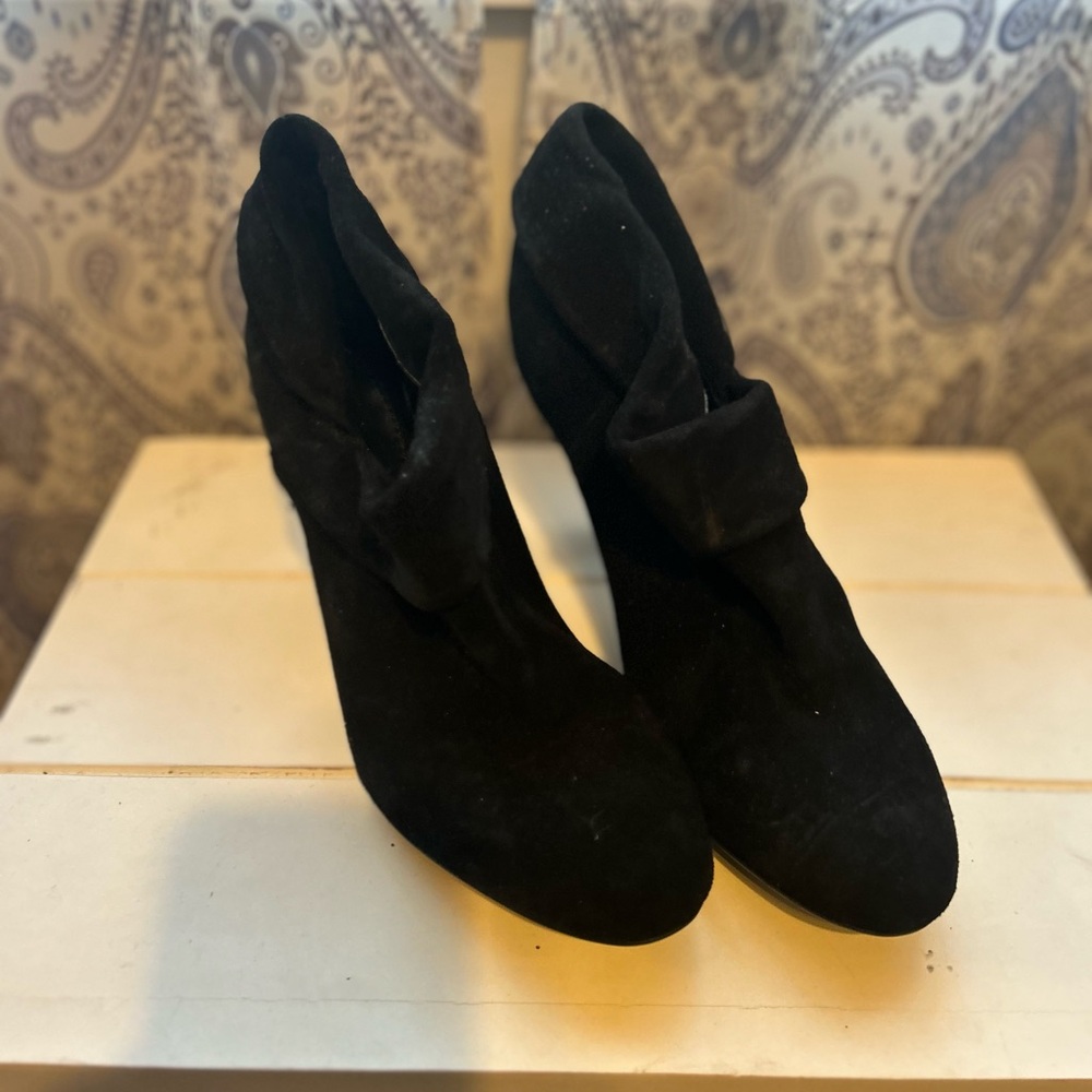 Enzo Angiolini Black Heeled Boots
